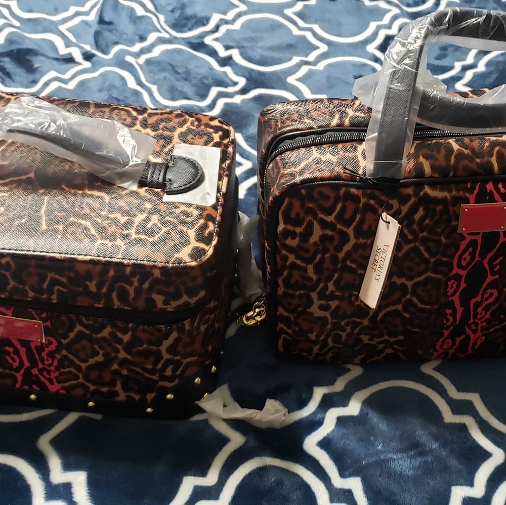 Victoria Secret's leopard cases